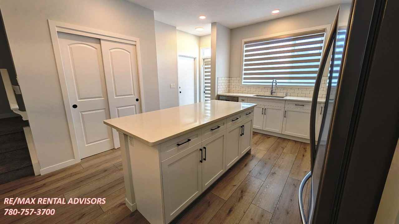 UPPER 11 Setonstone Landing Southeast - Photo 3 of 18