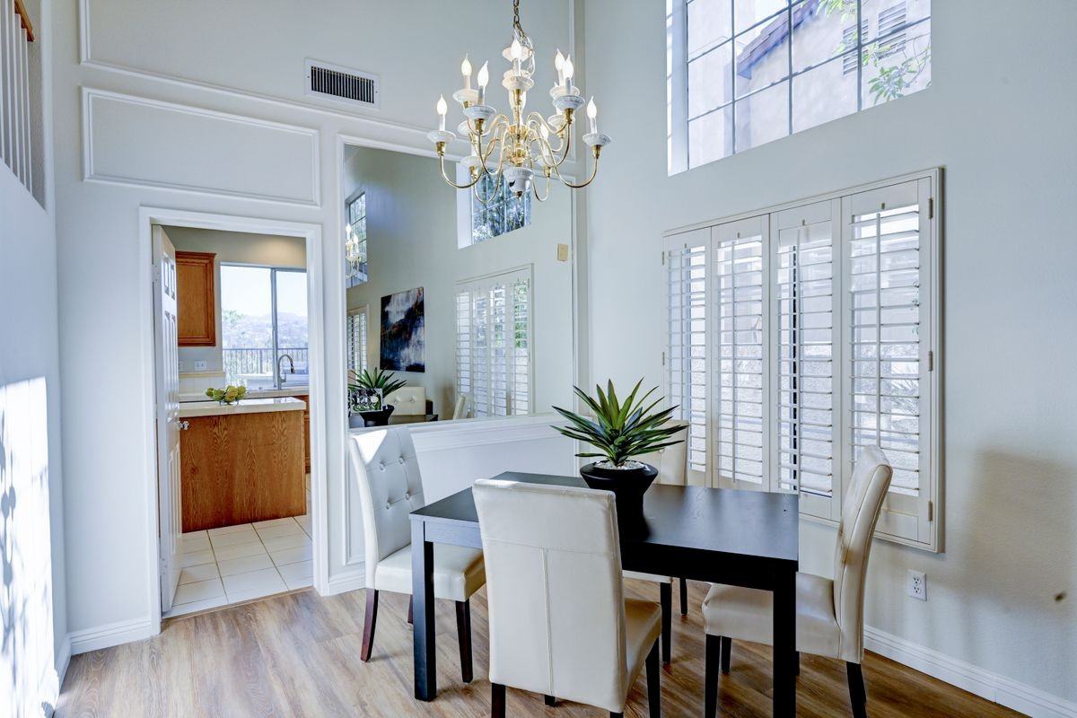 20340 Channing Ln - Photo 4 of 17