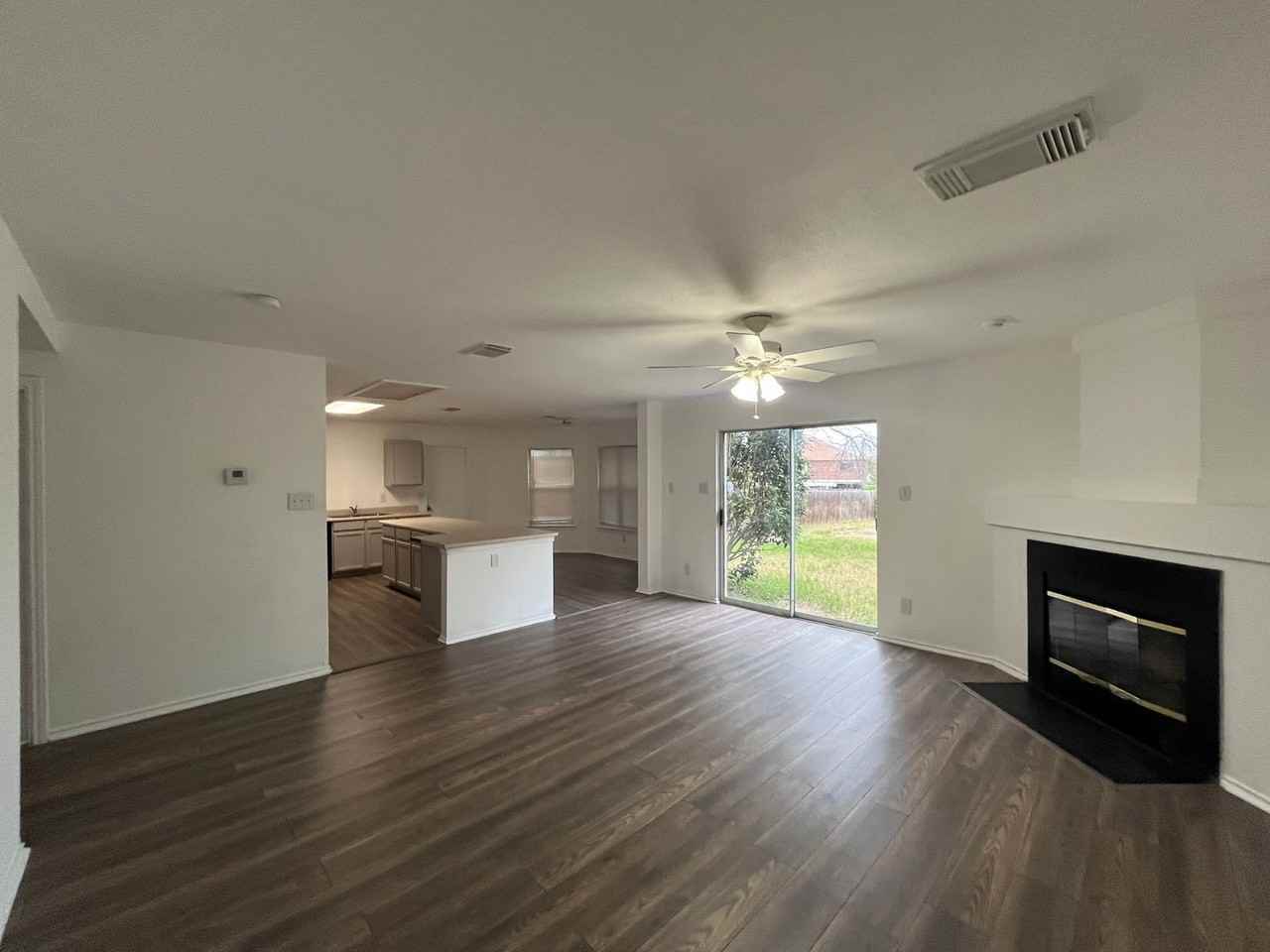 8419 Manderly Pl - Photo 7 of 35