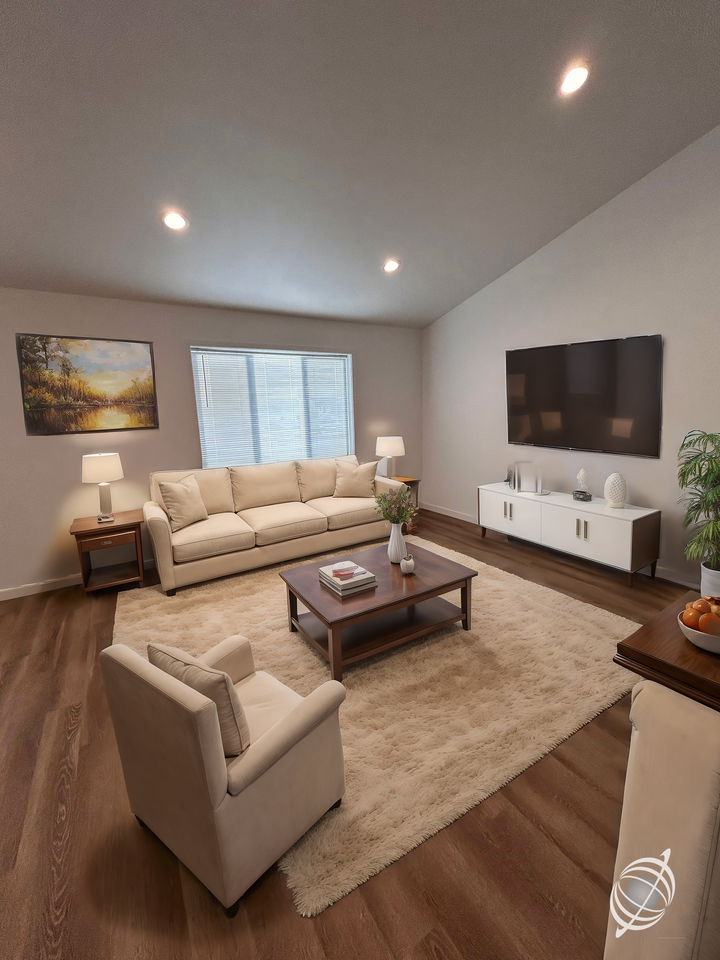 6137 Martin Ln W - Photo 4 of 37