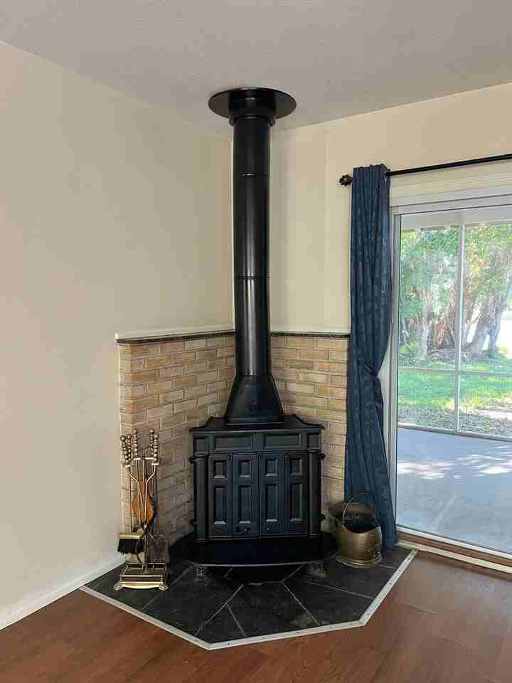 12504 Forest Hills Dr - Photo 6 of 19