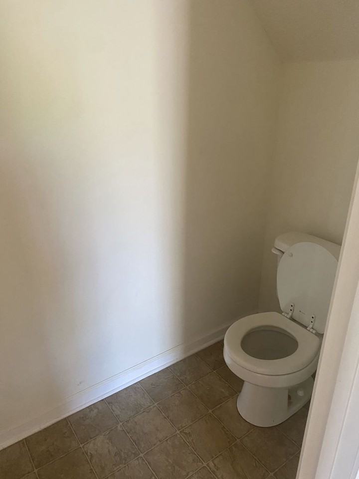 401 Grand National Ln - Photo 5 of 41