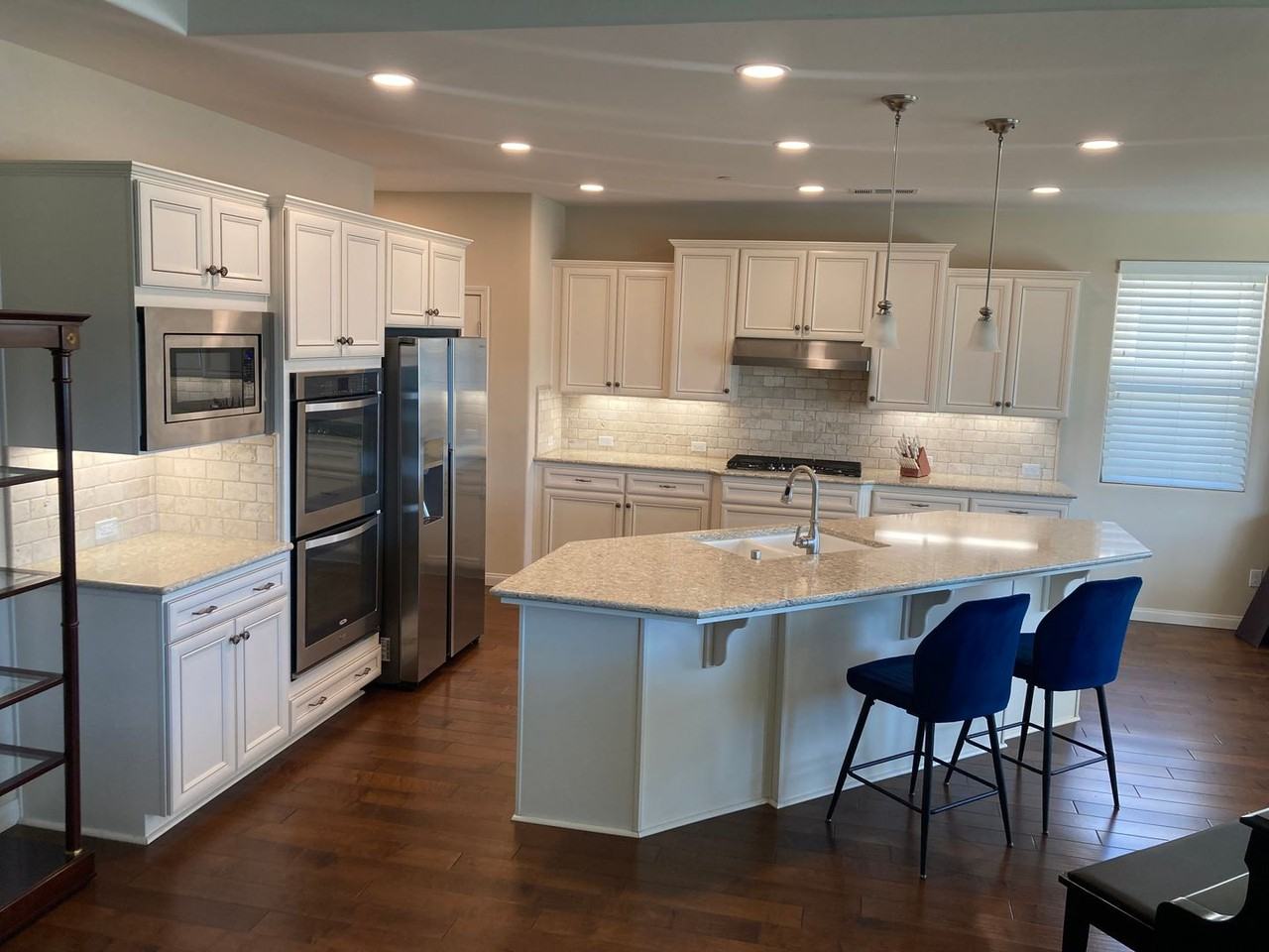 12727 Medallion Dr - Photo 5 of 35