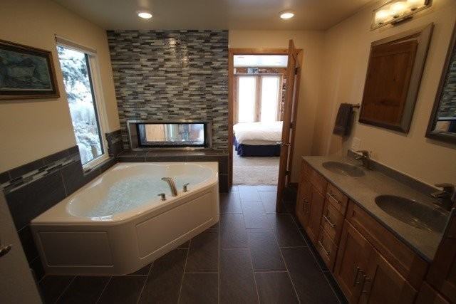 10178 Meadow Rd - Photo 2 of 37