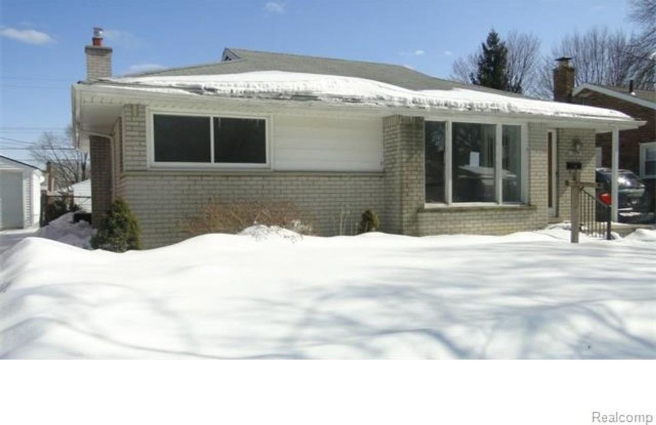 17694 Fox - Photo 2 of 11