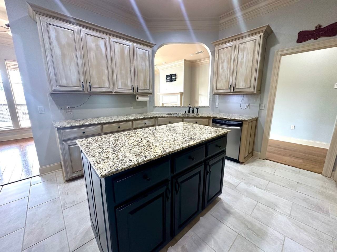 39339 Magazine Ave - Photo 6 of 37