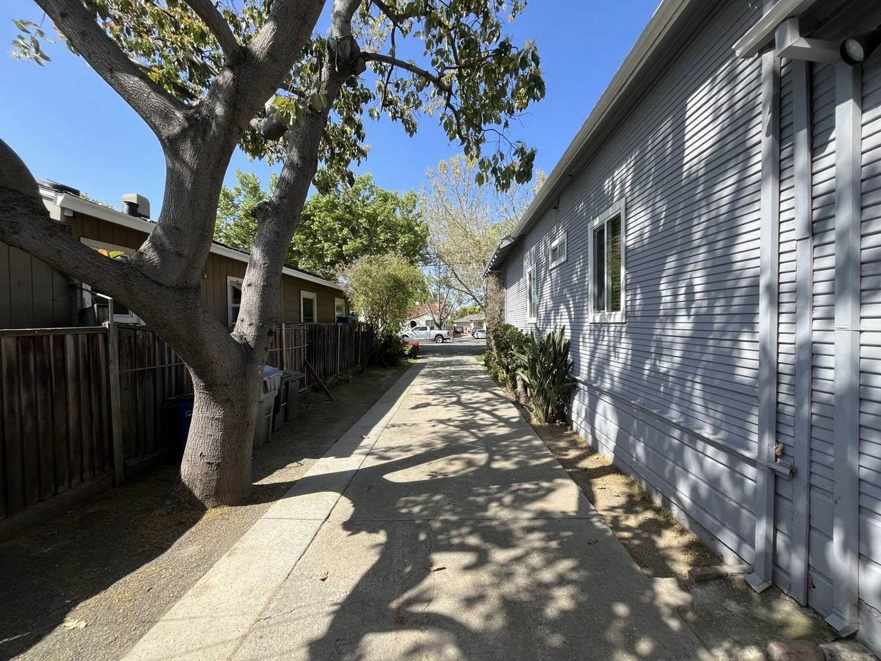 962 S 9th St - Photo 2 of 21