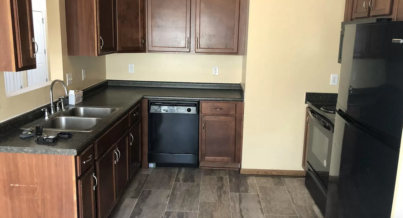 952 Cindy Jo Ct - Photo 3 of 14