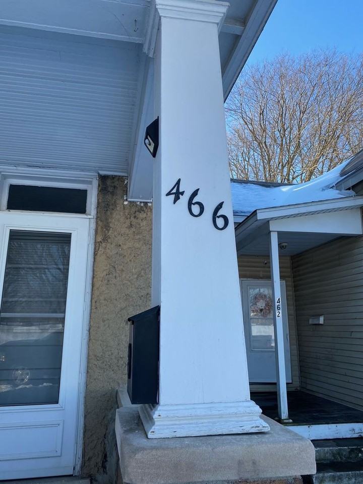 466 Elizabeth St - Photo 2 of 17