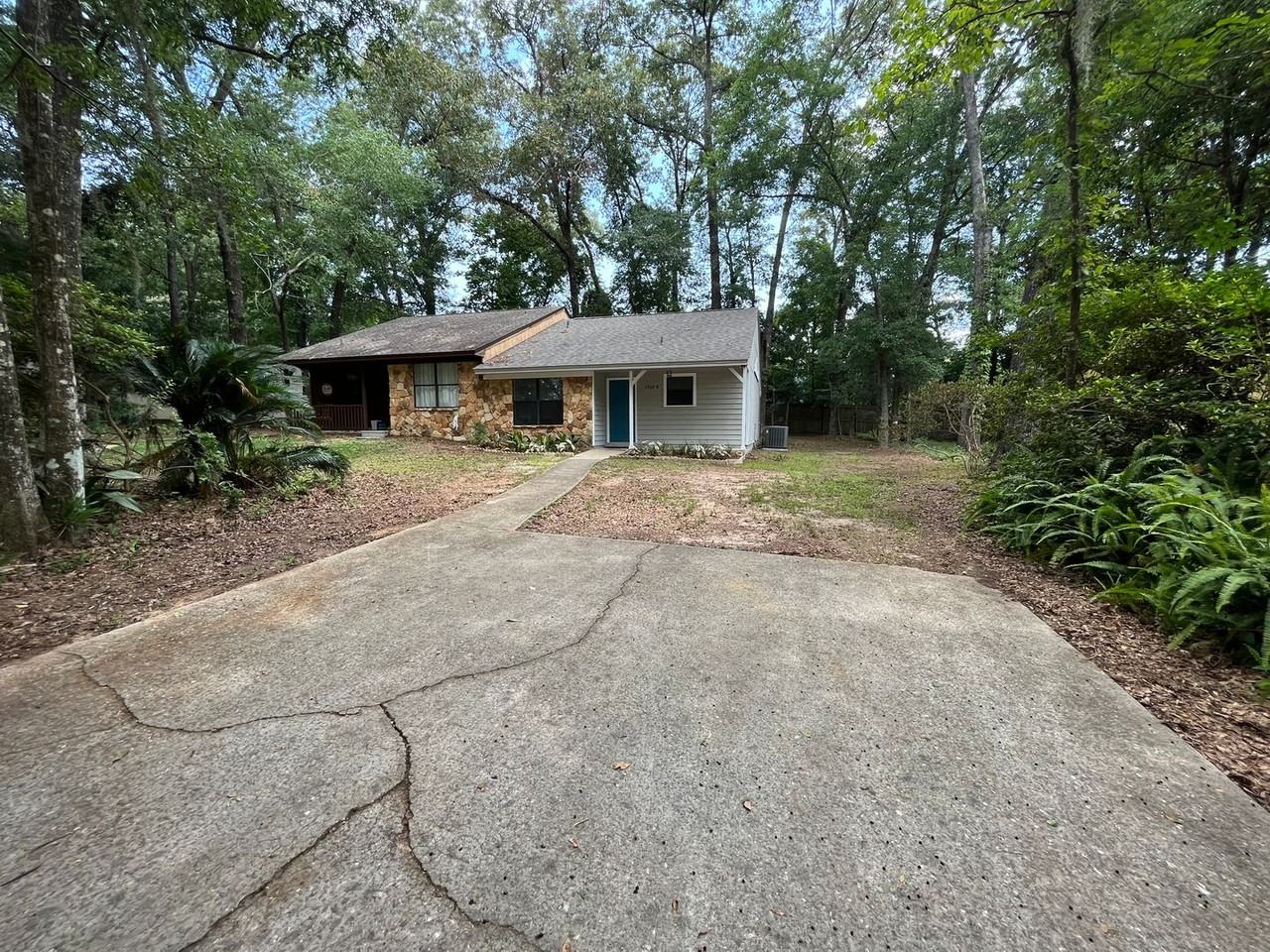 2560 Panther Creek Rd #B - Photo 2 of 31