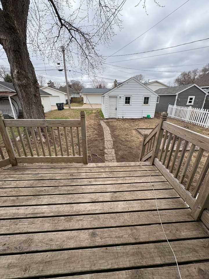789 23rd St N - Photo 2 of 20