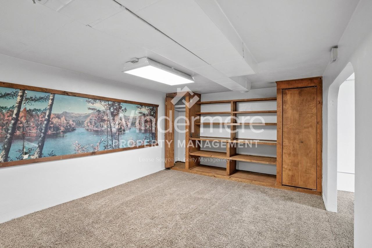 3422 N Nettleton St - Photo 5 of 30