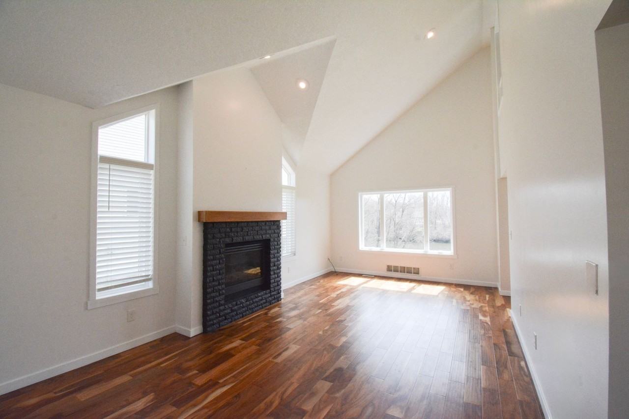 3416 Lake St Nw - Photo 7 of 31