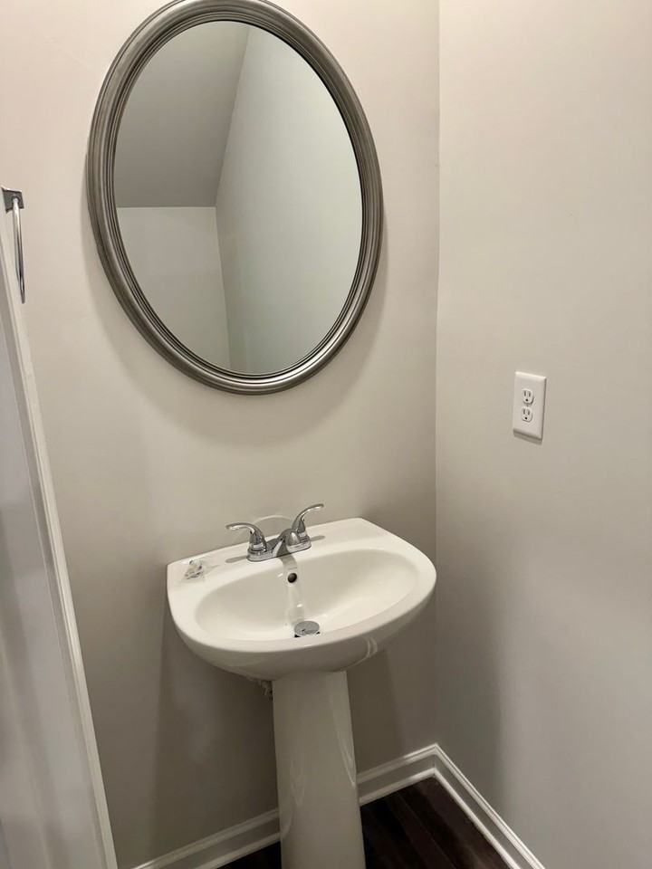 151 Village Green Dr Nw - Photo 5 of 15