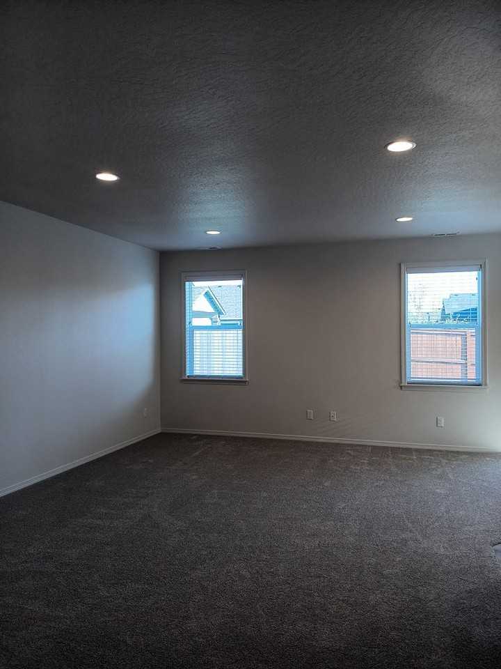 1533 Jefferson St - Photo 3 of 19