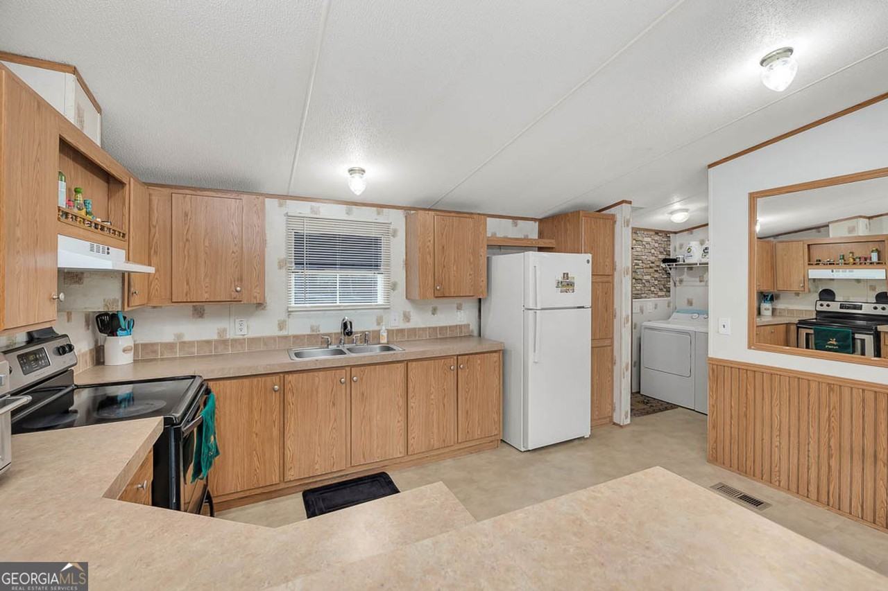 1093 Timber Landing Rd - Photo 7 of 12
