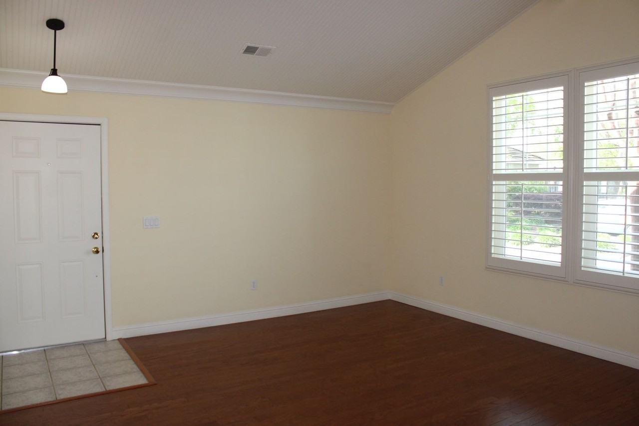 3110 Poseidon Ln - Photo 2 of 15