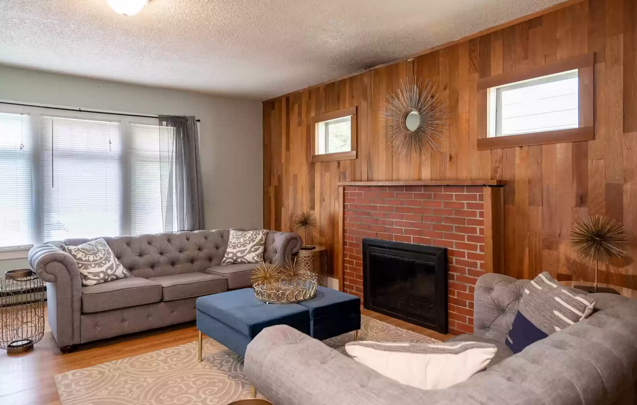 270 E 16th Ave - Photo 3 of 14