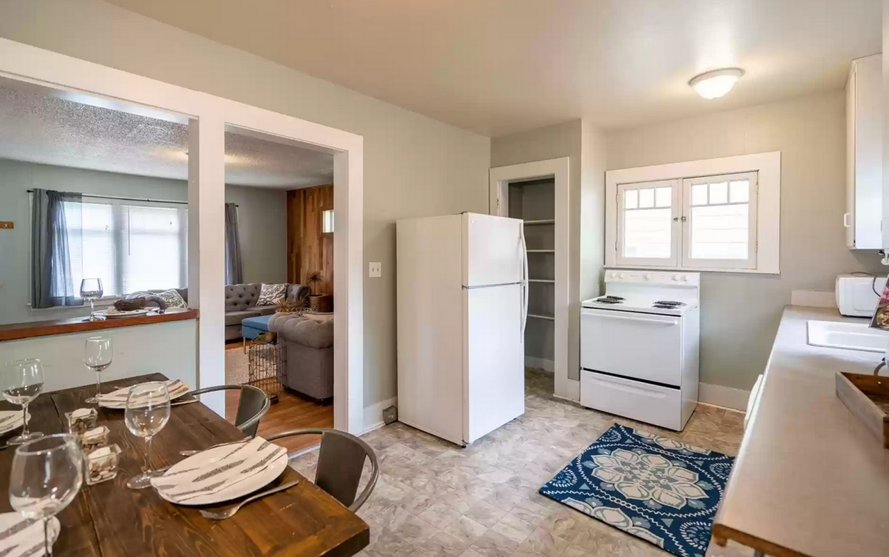 270 E 16th Ave - Photo 6 of 14