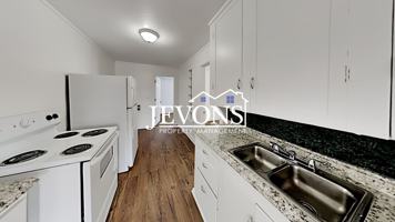 featured image of 201 N 6th St