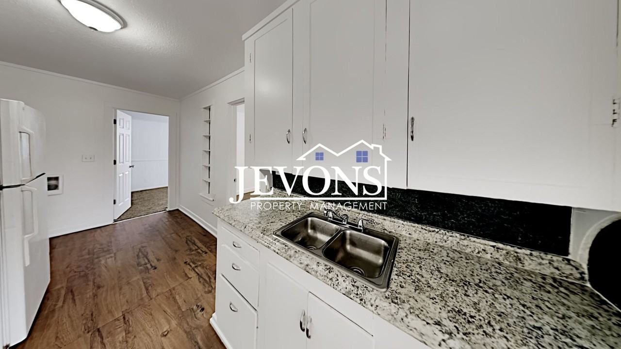 201 N 6th St Yakima, WA 98901 - Photo 2 of 24