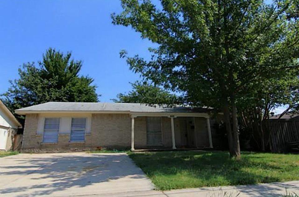 402 Nickens Rd - Photo 2 of 16