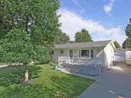 featured image of 2911 Vermillion Dr