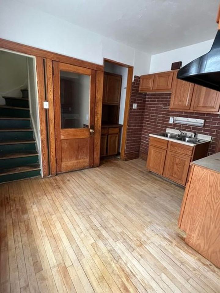 2447 N 48th St - Photo 5 of 14