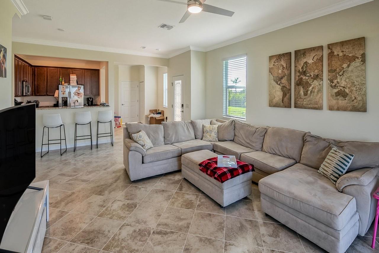 2665 Citrus St - Photo 4 of 28