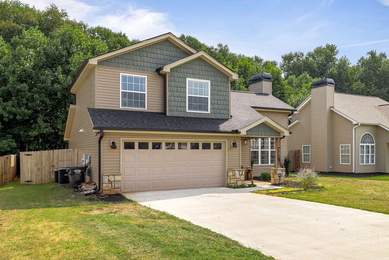 290 Highland Pointe Dr - Photo 3 of 24