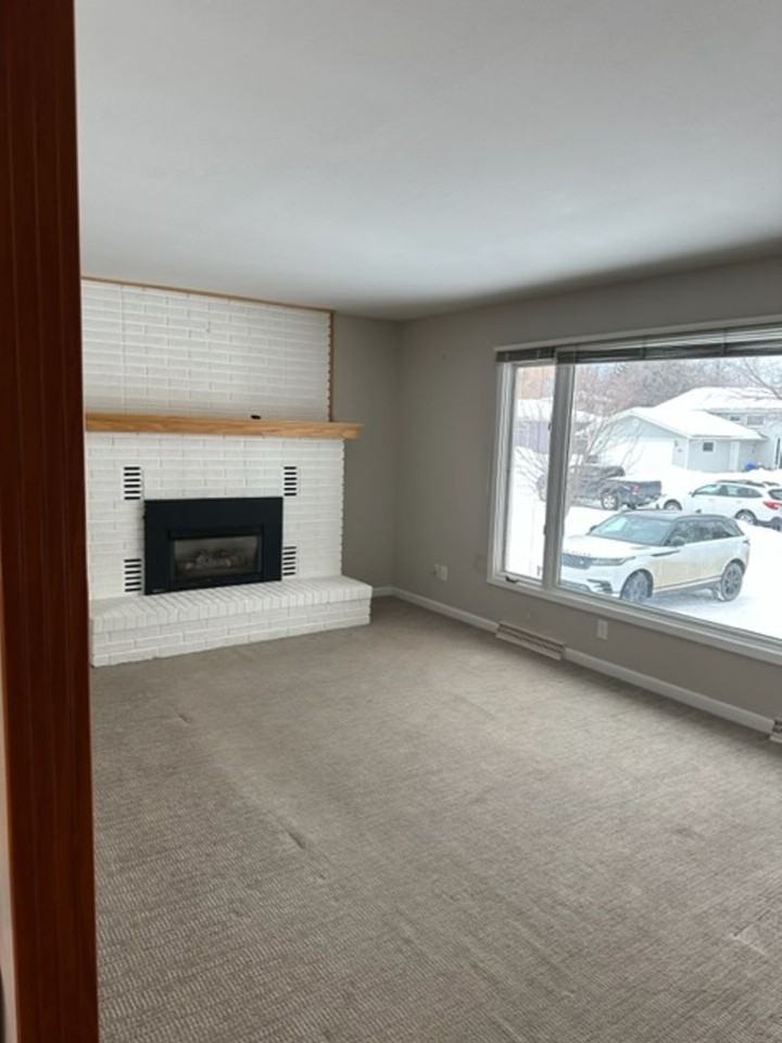 1208 S Bozeman Ave - Photo 6 of 18
