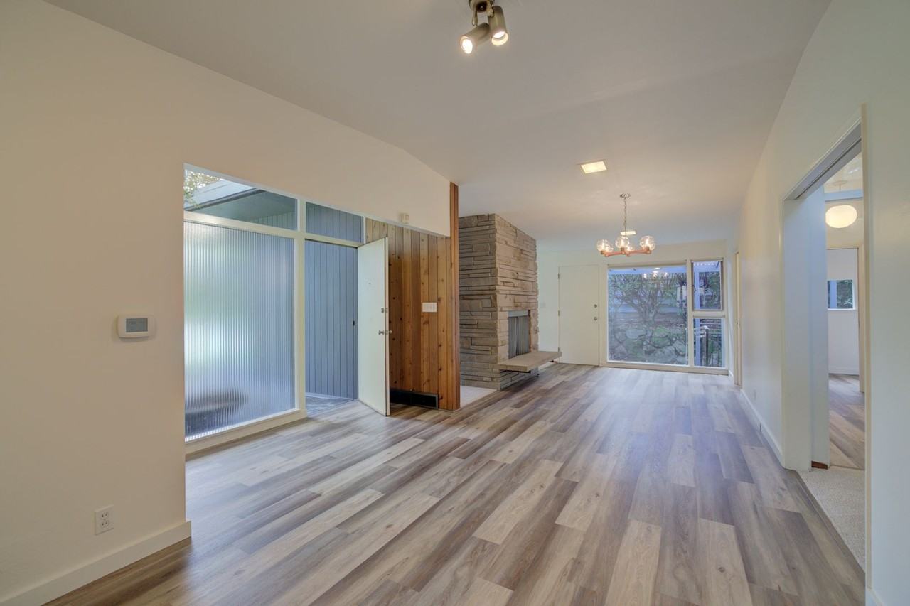 8241 45th Ave Ne - Photo 6 of 40