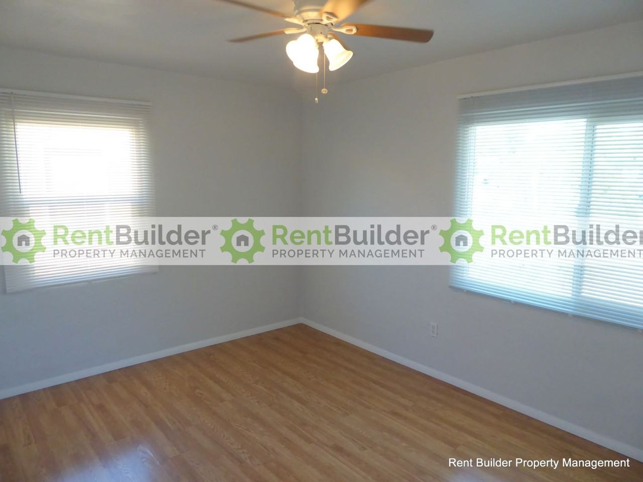 2101 Palomas Dr Ne - Photo 3 of 22