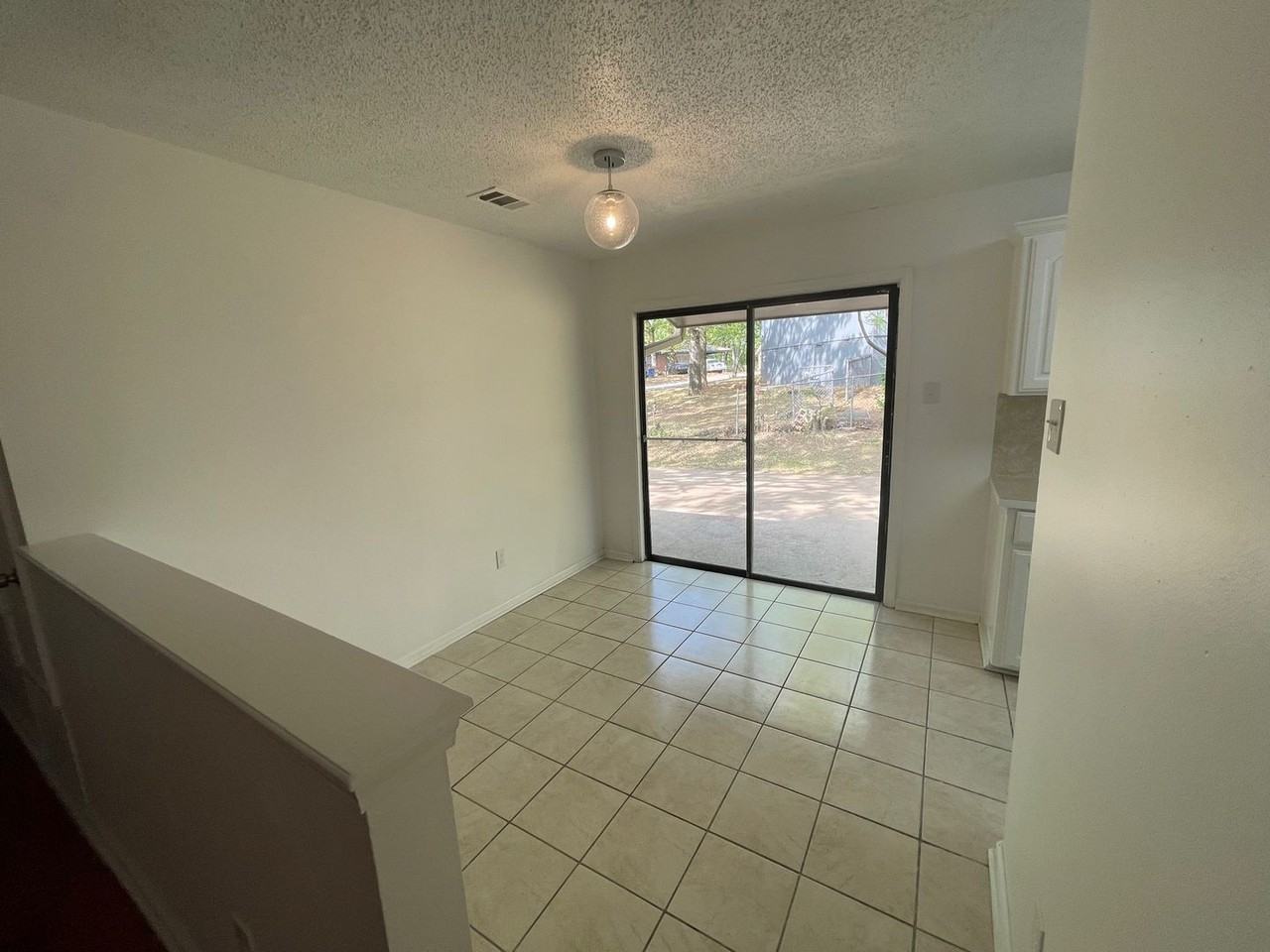 5423 Pike Ave - Photo 3 of 16