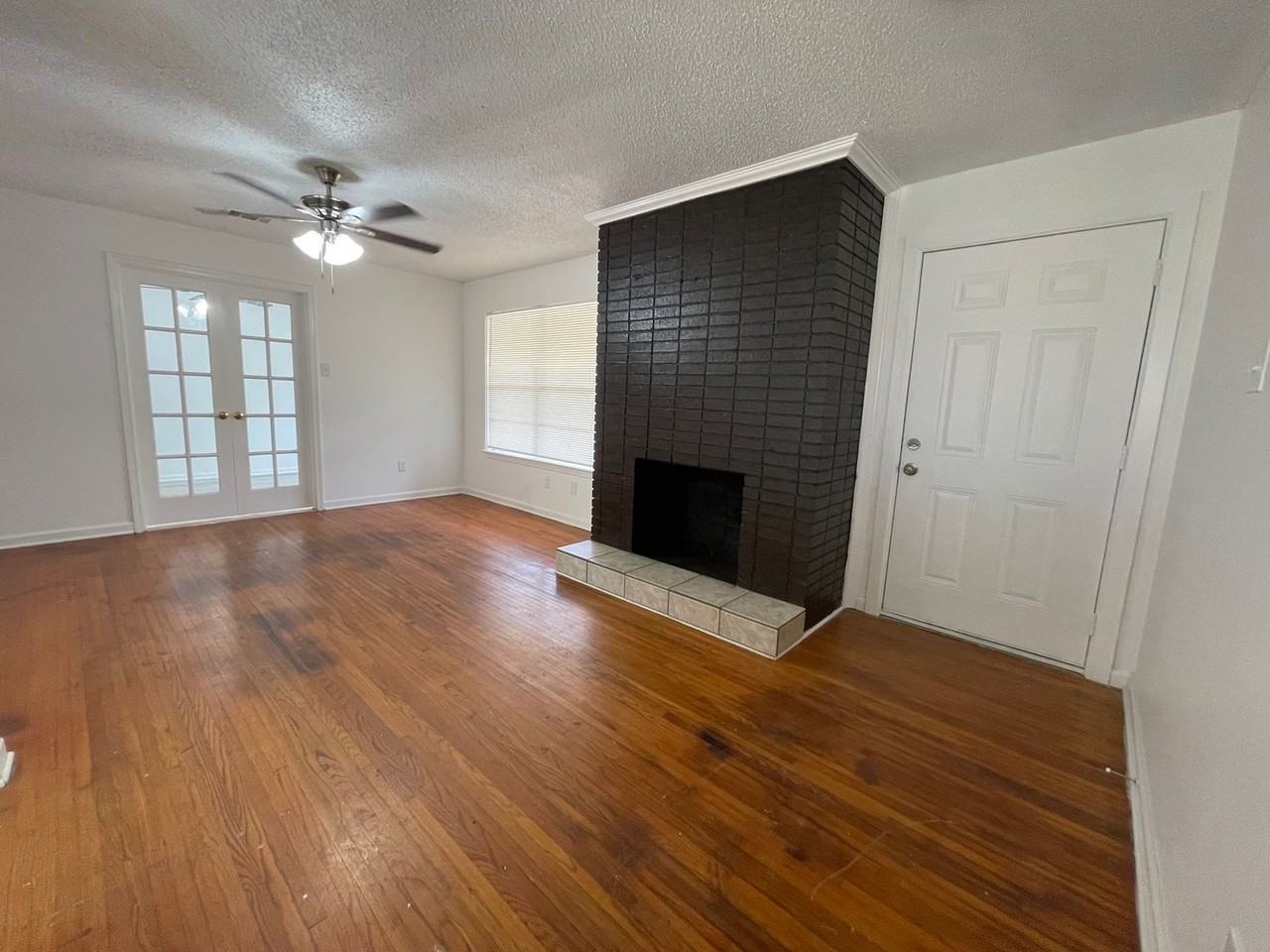 5423 Pike Ave - Photo 5 of 16