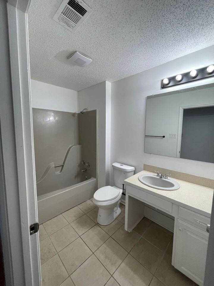 5423 Pike Ave - Photo 6 of 16