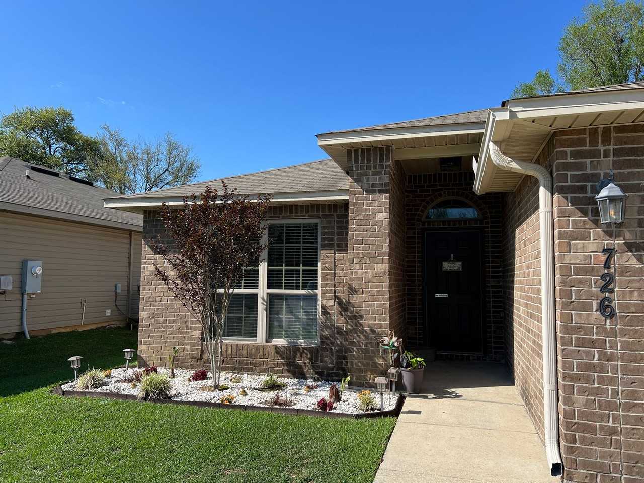 726 Forgotten Creek Ln - Photo 3 of 33