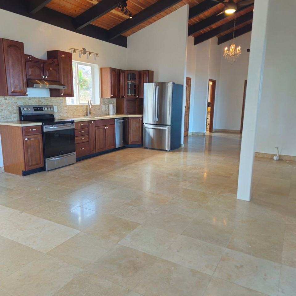 80 Haniu St #B - Photo 2 of 32