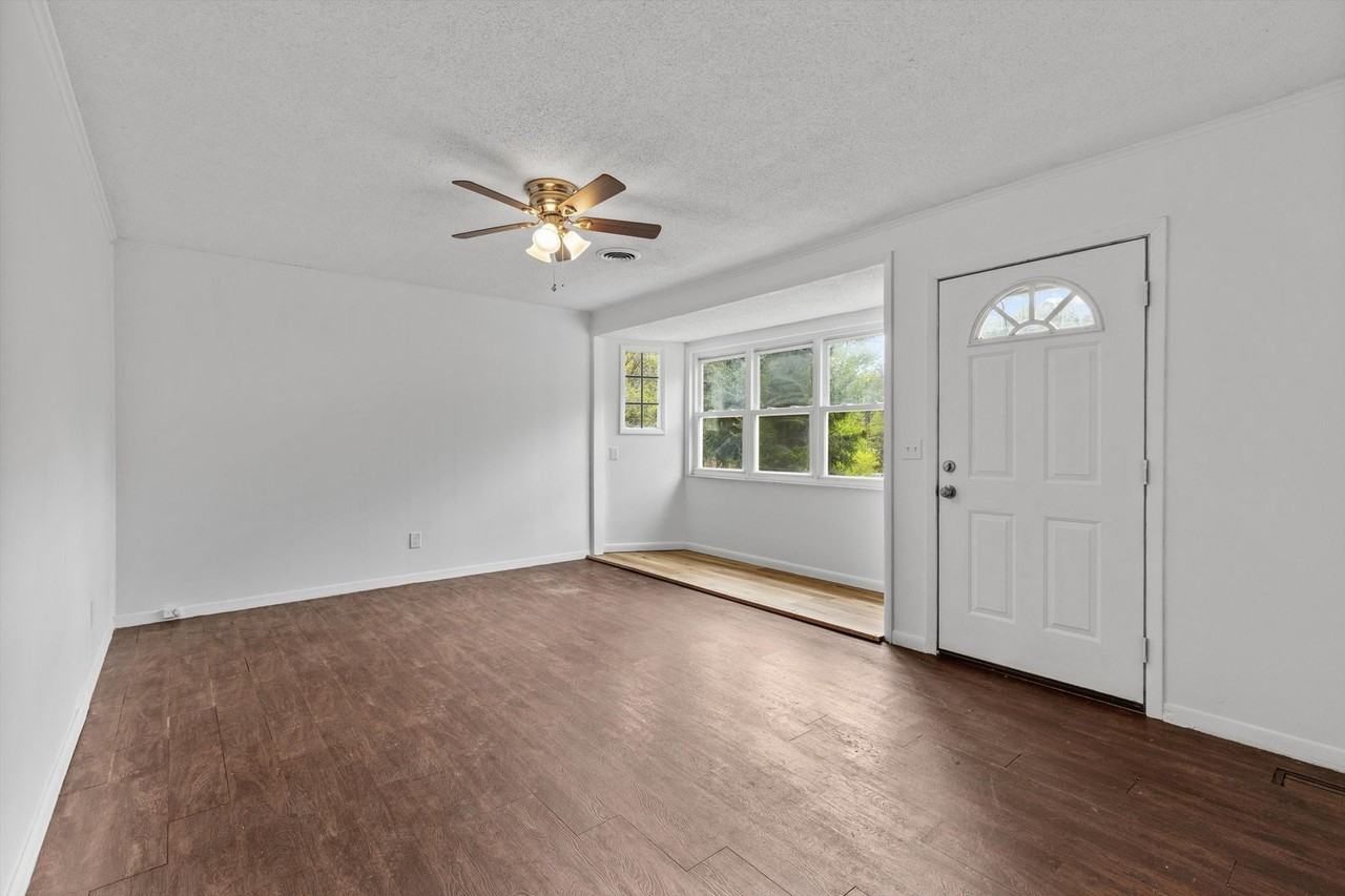 2205 Island Blvd - Photo 5 of 30
