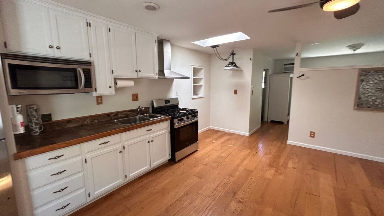 22148 Crystal Falls Dr W - Photo 4 of 19