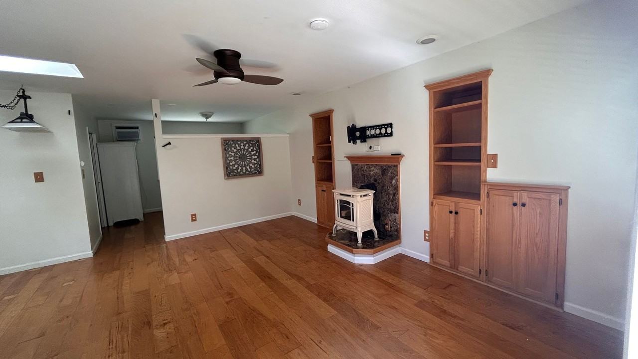 22148 Crystal Falls Dr W - Photo 5 of 19