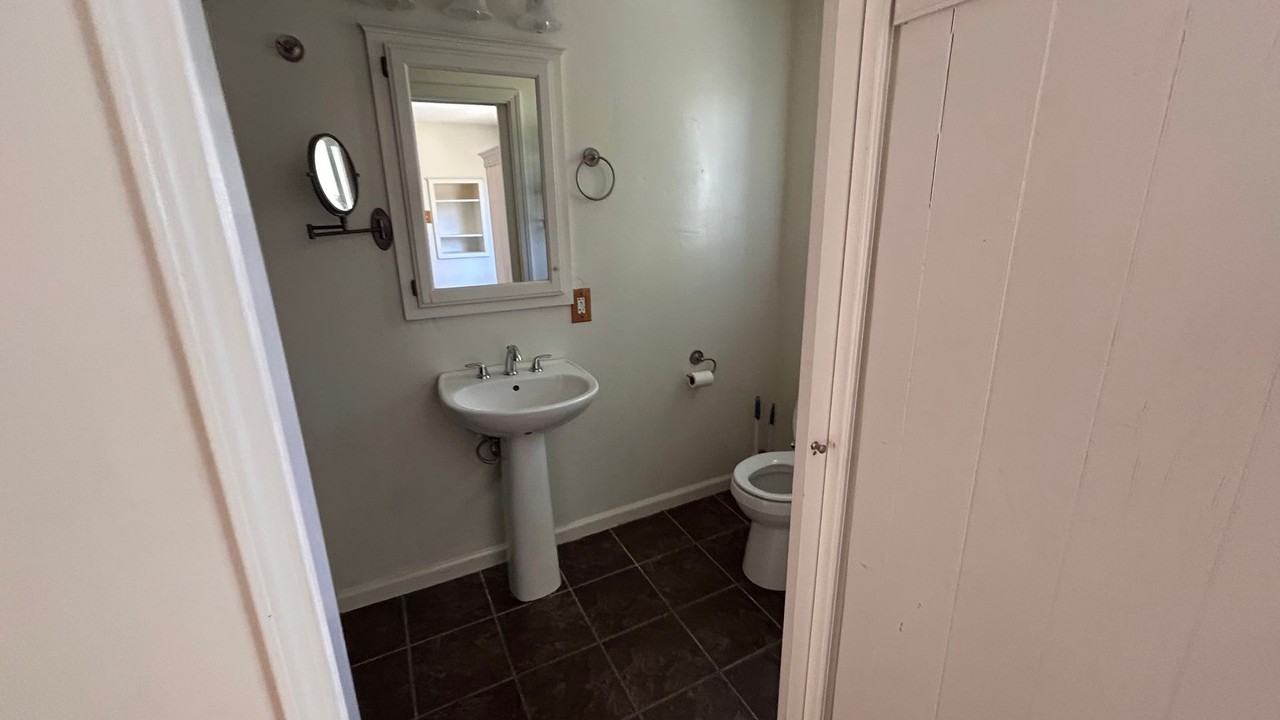 22148 Crystal Falls Dr W - Photo 7 of 19