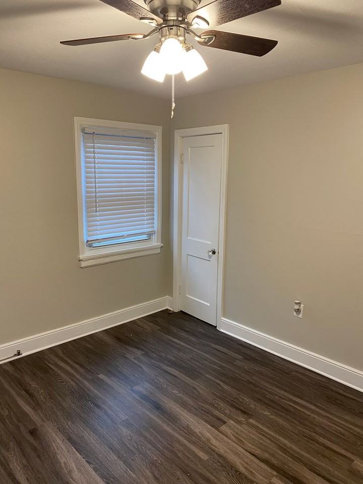1412 Winder St - Photo 4 of 10