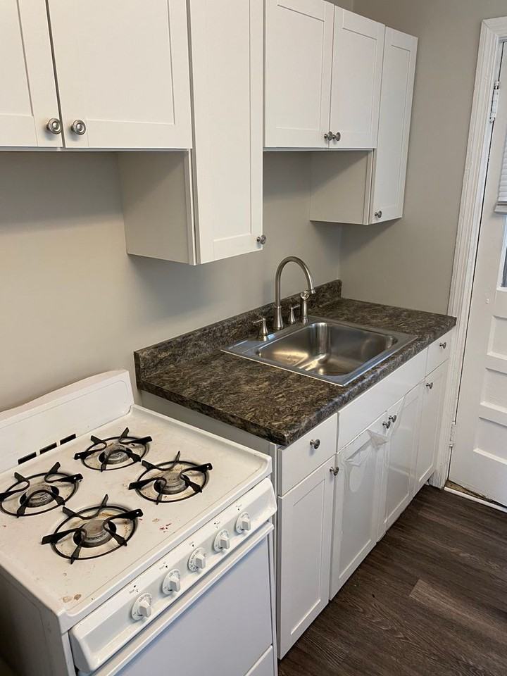 1412 Winder St - Photo 5 of 10