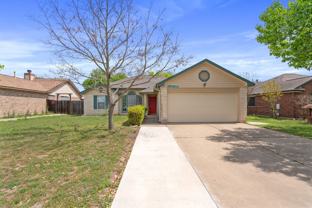604 Maplecreek Dr - Photo 1 of 1