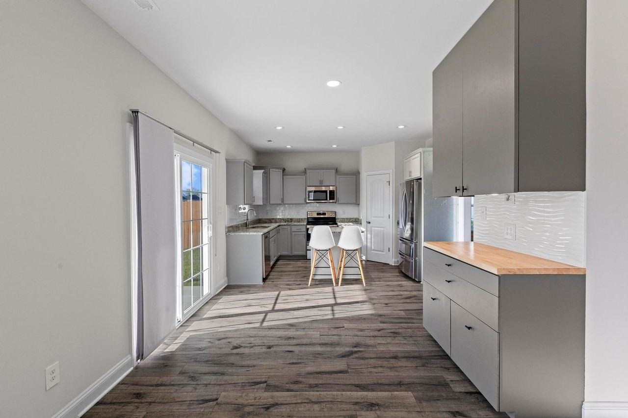 429 Nantucket Trl - Photo 5 of 26