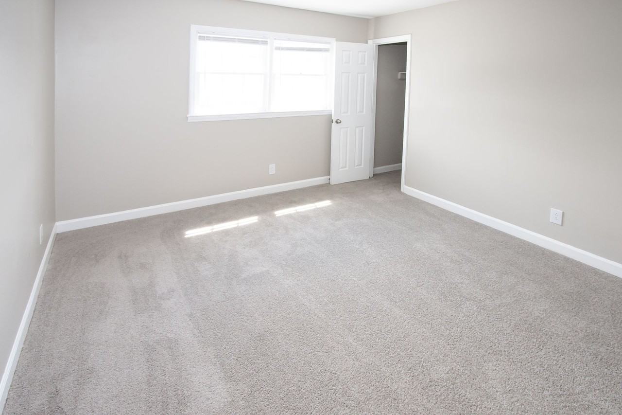 Newly Renovated Beautiful 2 Bedroom in Mount Holly! 1 MONTH FREE ON 13 MONTH LEASE! - Photo 4 of 14