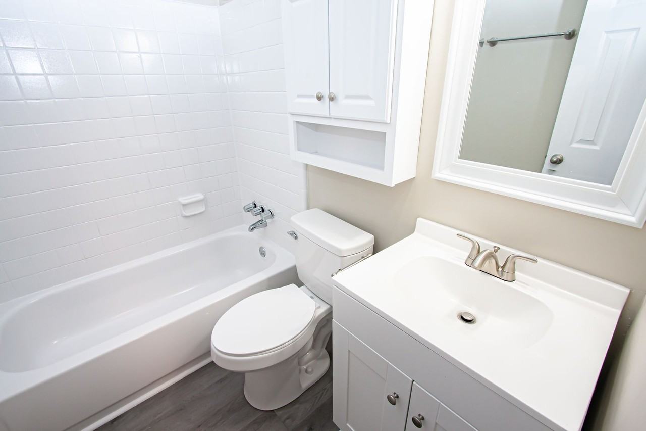 Newly Renovated Beautiful 2 Bedroom in Mount Holly! 1 MONTH FREE ON 13 MONTH LEASE! - Photo 6 of 14