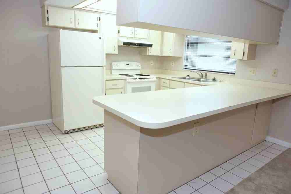 529 102nd Ave N - Photo 4 of 22