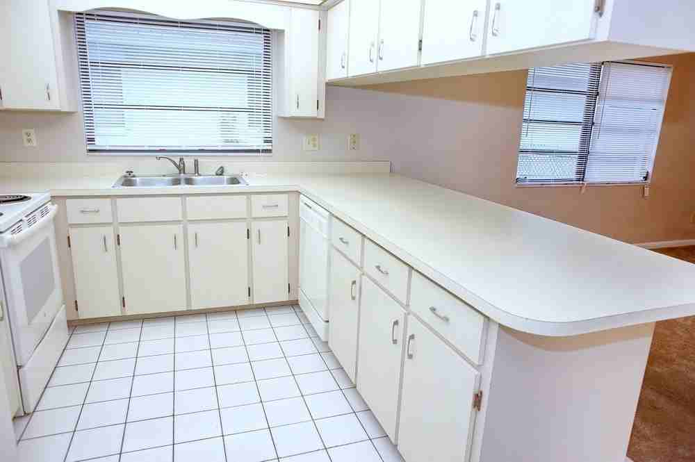 529 102nd Ave N - Photo 6 of 22